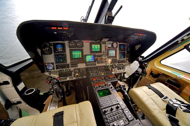 Sikorsky S 76 Cockpit